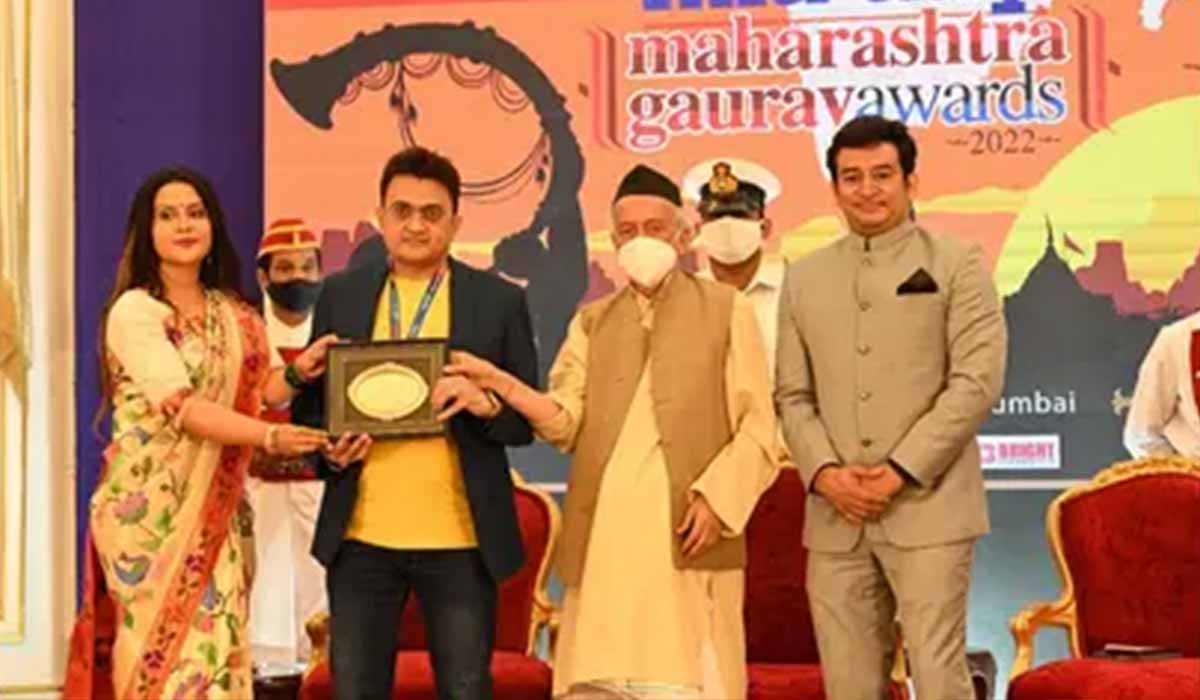Ppunit Ddesai Numerologist and Vaastu Consultant expert felicitated with Midday Maharashtra Gaurav Award